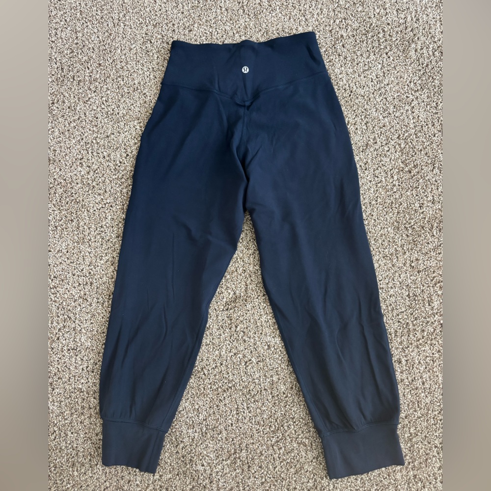 Lululemon Align Joggers - Picture 2 of 3